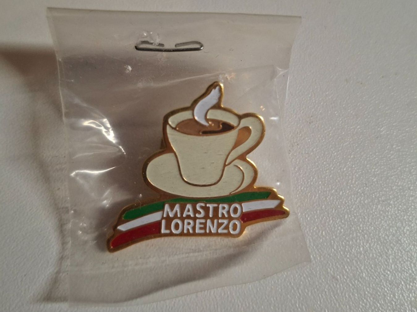 Placchette & Badge: Pin MASTRO LORENZO neu – Nuovo e nell'imballaggio originale da Erlinsbach venduto da pfunky