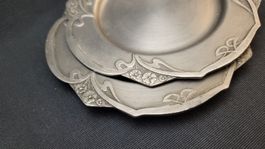 2 Zinn-Untersetzer JUGENDSTIL
