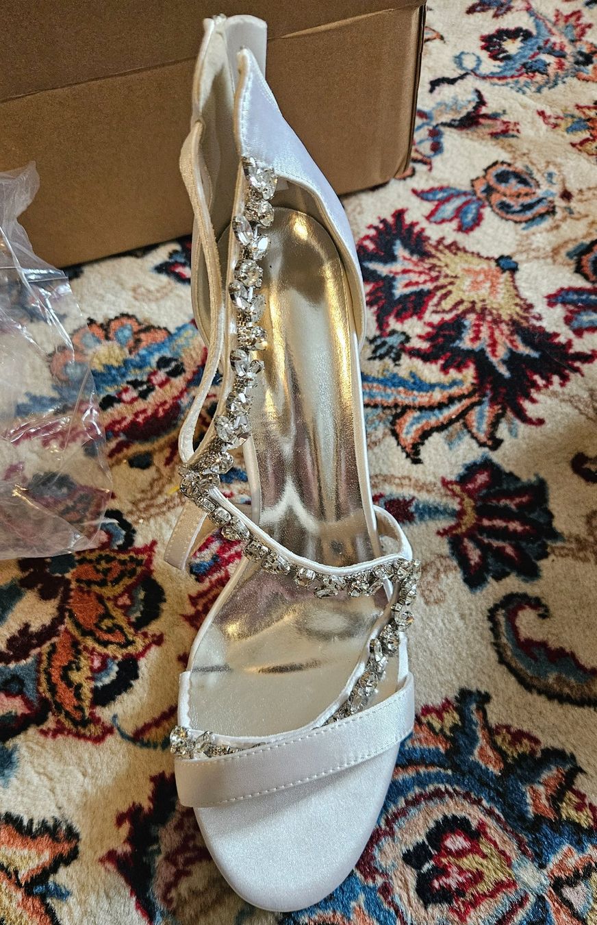 Scarpe da donna: Chaussures à strasses – Nuovo e nell'imballaggio originale da Palezieux venduto da cle_k9w9 1