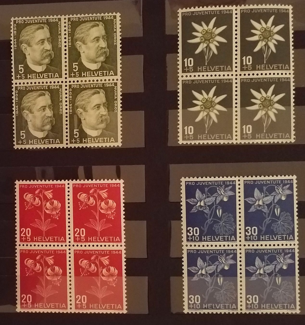 Tutti i francobolli: 1944, Pro Juventute im 4-Block postfrisch – Nuovo (secondo la descrizione) da Baden venduto da Eggi