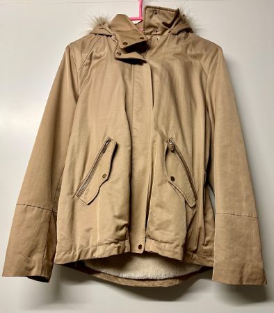 Schöne Winterjacke von Mango, Grösse M