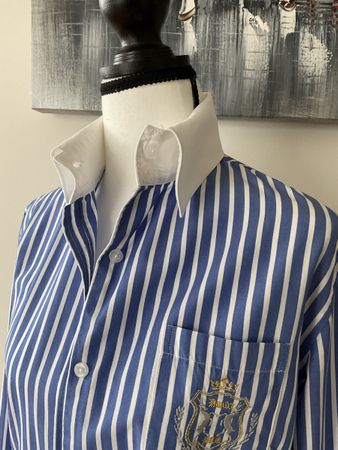 Sehr exklusive Bluse von REVIEW