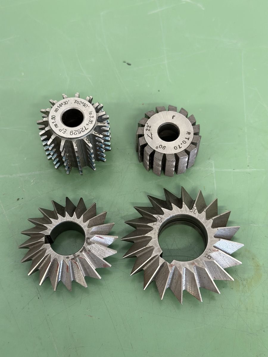 Tutti gli attrezzi: 4x HSS gear cutting tools  – Nuovo e nell'imballaggio originale da Aarberg venduto da SNMachines