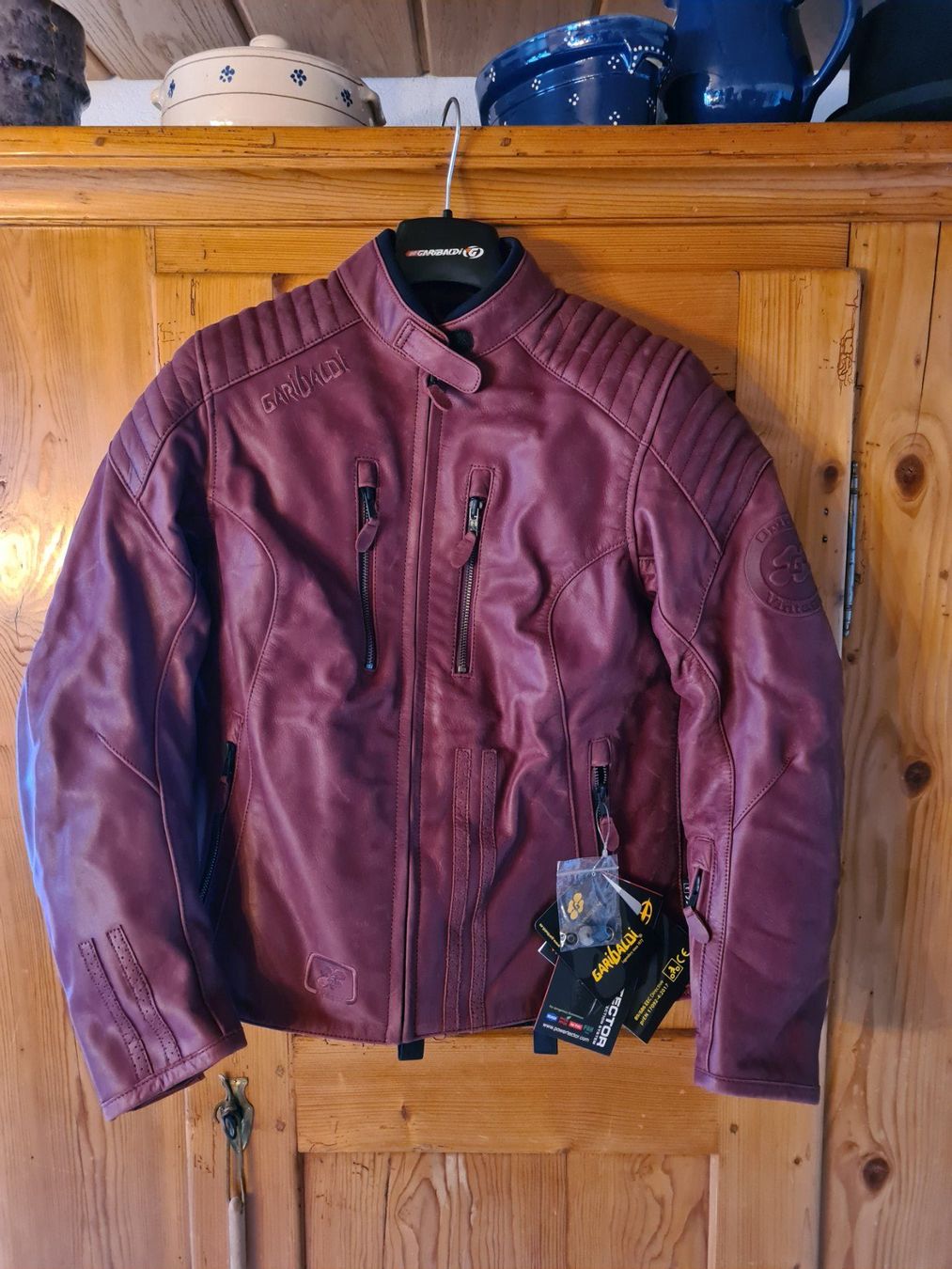 Giacche: Motorradjacke Damen Leder rot gr. L – Nuovo e nell'imballaggio originale da Oberlunkhofen venduto da Kupferhexe 4