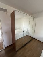 Armoire avec portes miroir