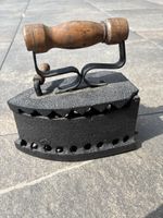antikes Bügeleisen