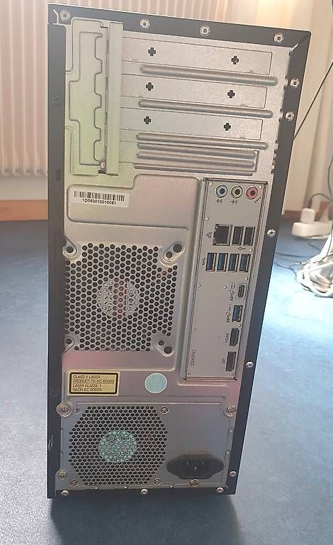 Medion PC: Desktop-PC Medion Ryzen 5 / Windows 11 / SSD - einsatzbereit – Usato da Lommiswil venduto da Schwarzweiss 2