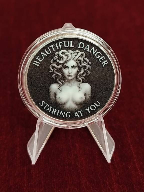 Tutti le monete: Spass Münze "Beautiful Danger Medusa" – Nuovo (secondo la descrizione) da Diepoldsau venduto da Unique-Coins 1