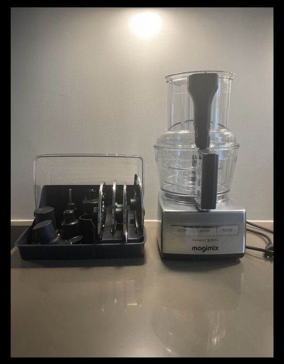 Magimix Compact 3200XL Küchenmaschine 2