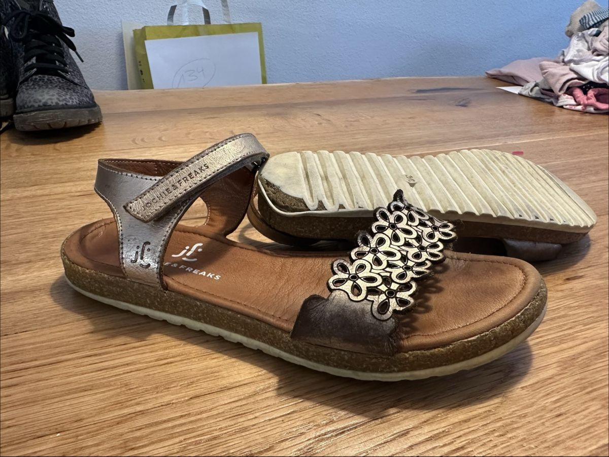 Scarpe per ragazze: Sandalen Jochie und Freaks 36  – Usato da Wettingen venduto da Sternetaenzerin