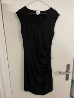 Schwarzes Kleid, Marke Saint Tropez, Grösse XS