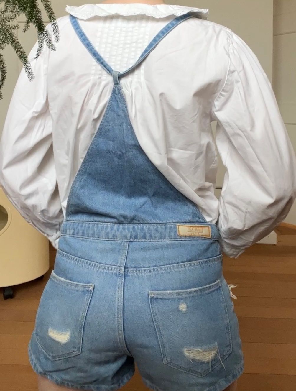 Zara Jeans: Jeans Latzhose Shorts – Gebraucht aus Wallisellen von Miu_ 6