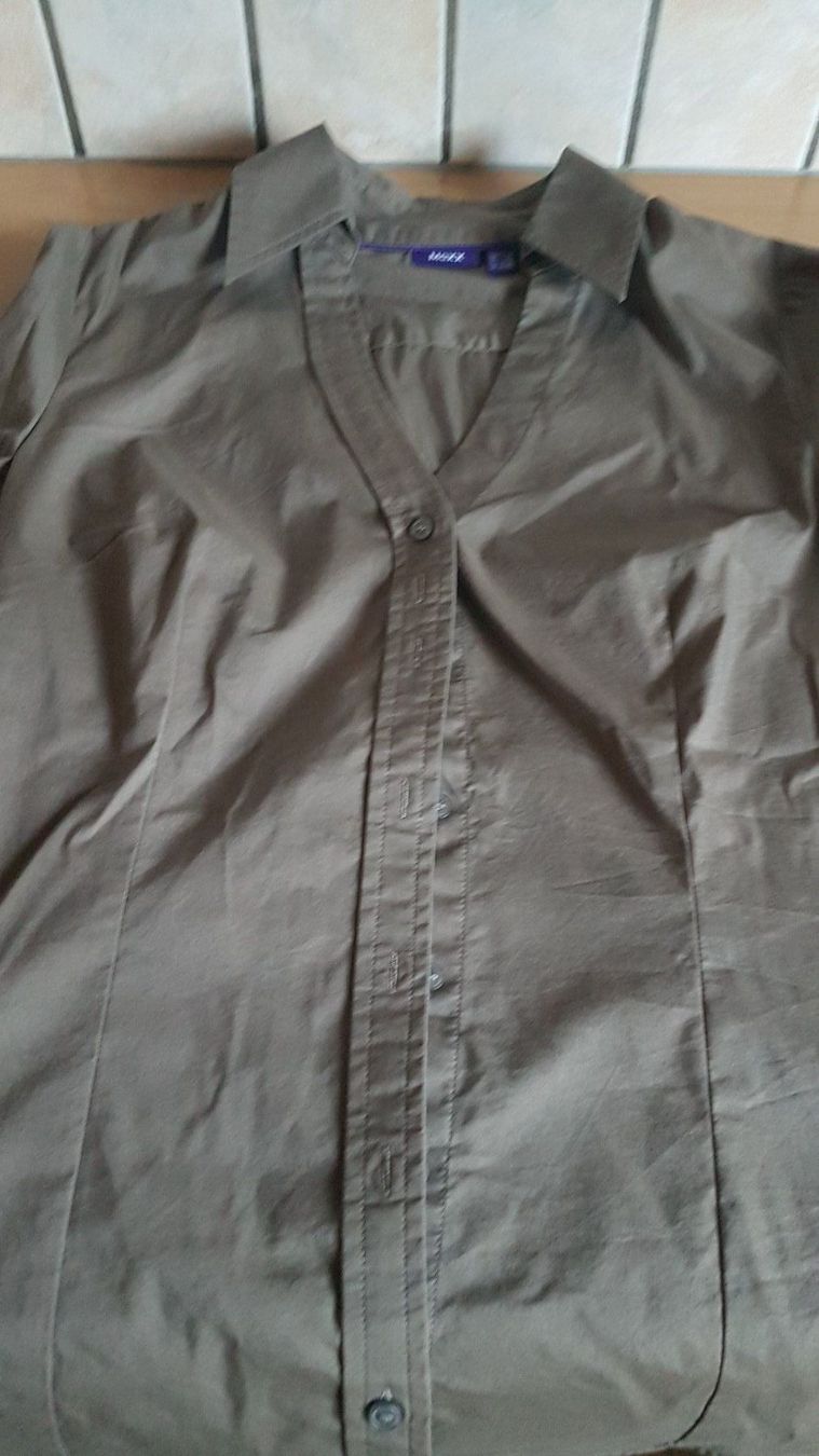 Mexx Camicette: Chemisier vert olive gris taille 38 marque MEXX – Usato da Villiers venduto da san_jn5w 3