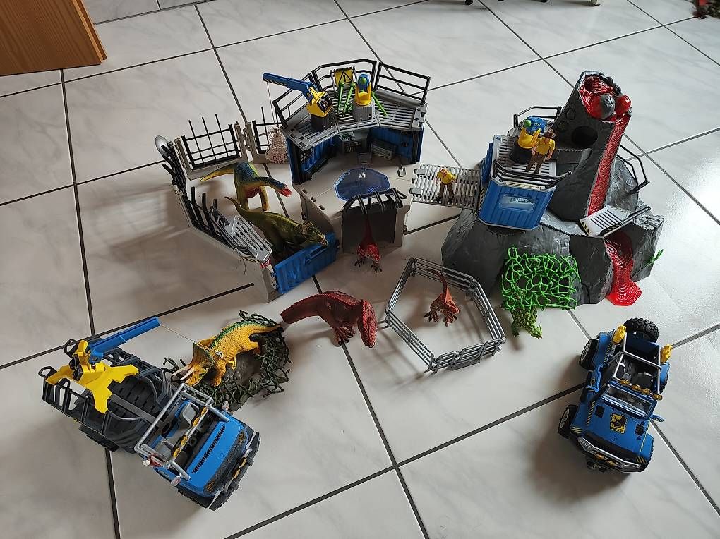 Giocattoli: Schleich Dinosaurier 4er Set – Usato da Necker venduto da dissipativ 1