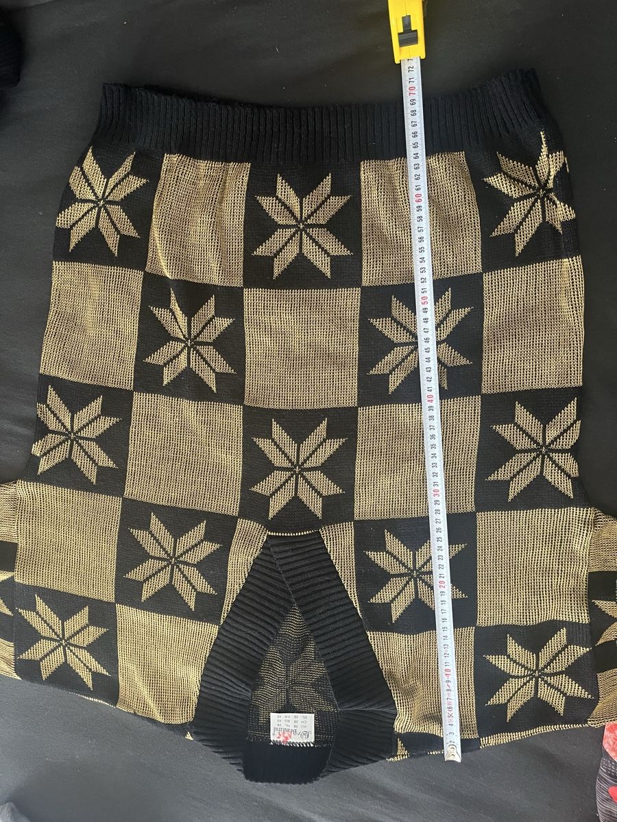 Maglioni & Felpe: Pullover schwarz gold gemustert V-Ausschnitt – Nuovo (secondo la descrizione) da Olten venduto da sae_82z2 1