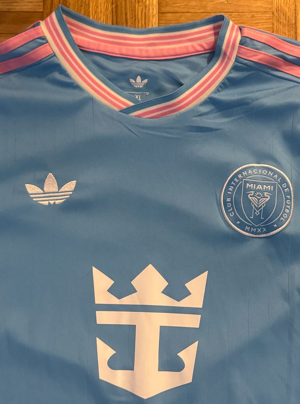 Adidas Leibchen & Hosen: 04 - Inter Miami - Adidas XL – Gebraucht aus Zürich von Matteo_7 1
