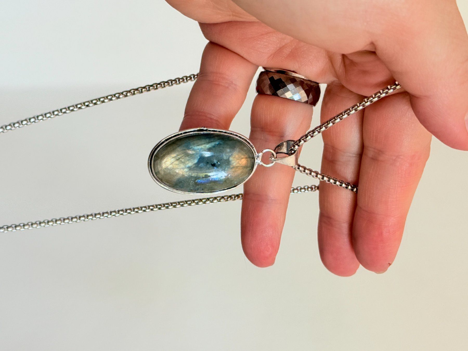 Catenine: Collier Labradorite - Élégance Intemporelle – Nuovo e nell'imballaggio originale da Genève venduto da AWWA 5
