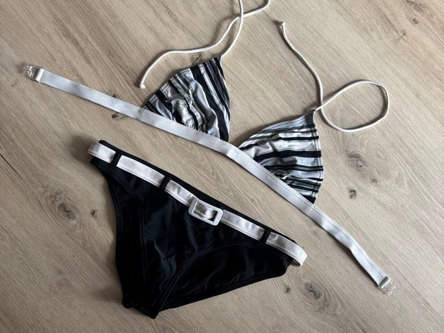 O'Neill Costumi da bagno & Bikini: O'Neill Bikini, schwarz-weiss gestreift – Usato da Walterswil SO venduto da simone111