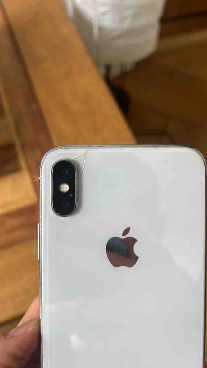 Apple Handys / Smartphones: Apple iPhone X – Gebraucht aus Basel von sam_hs2r 1