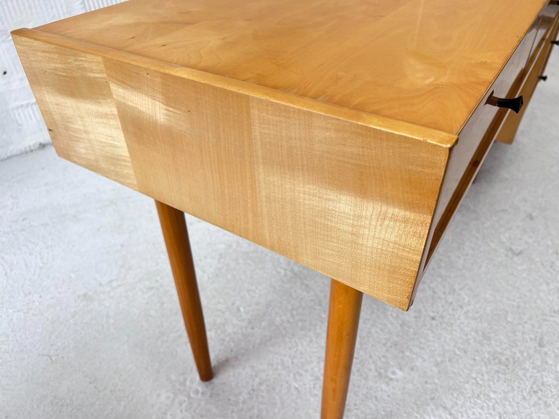 Scrivanie: Vintage Schreibtisch – Usato da Walzenhausen venduto da stilvollwohnen 2