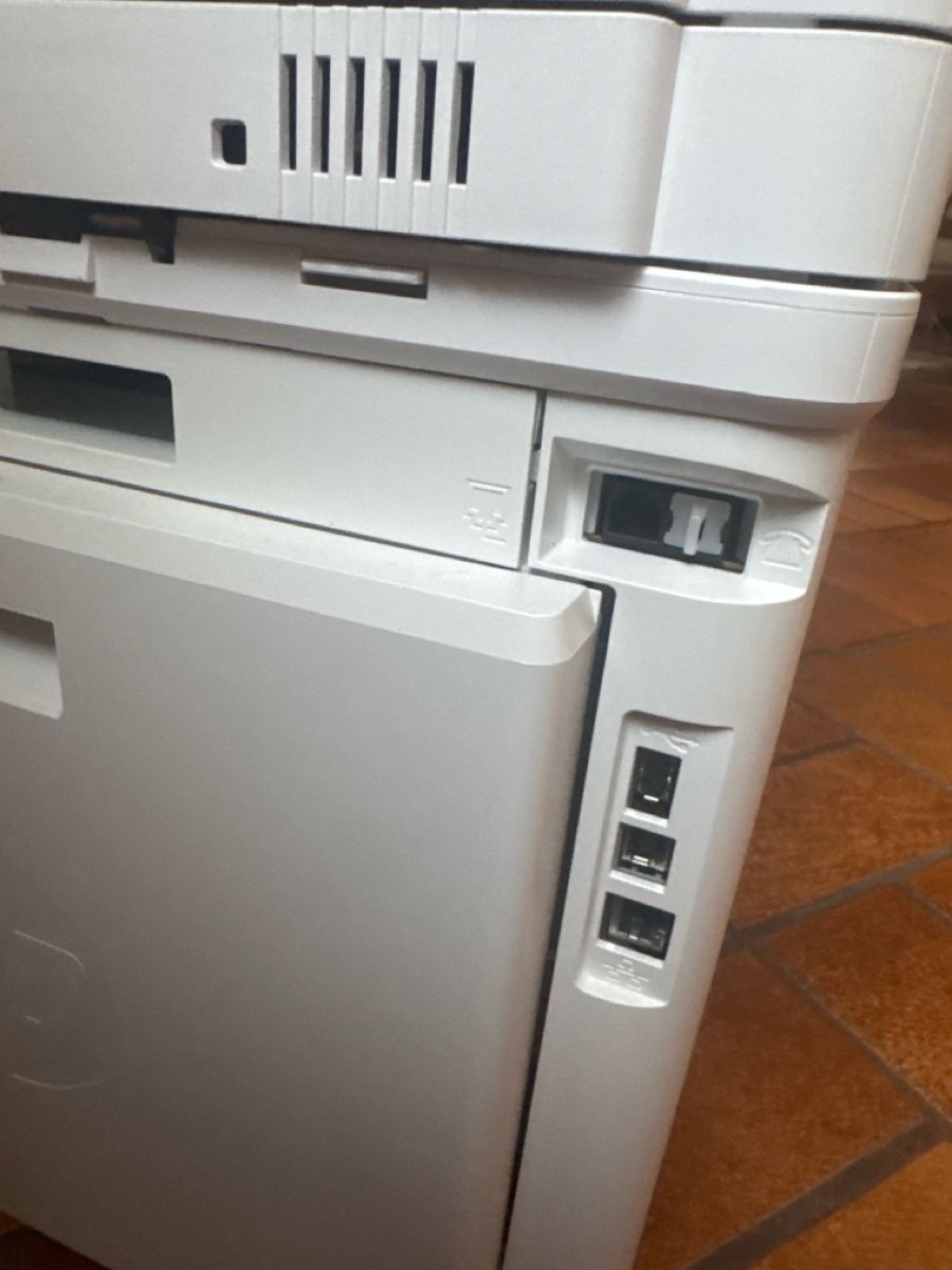 Hewlett Packard Stampanti: hp Color Laser Jet MFP M477fdw – Difettoso da Baar venduto da Gromi 2