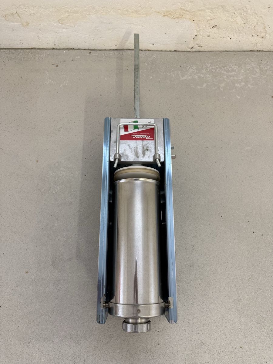 Appareils de cuisine: Reber Wurstfüller 5 kg horizontal Edelstahl – D'occasion à lüscherz par Padawan12 1