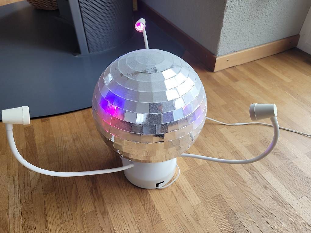 Lampen: Discokugel mit LED-Beleuchtung  – Gebraucht aus Münchenbuchsee von Lightning11 1