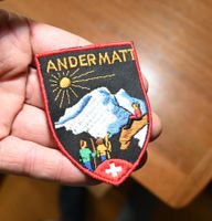 VINTAGE Badge ANDERMATT nos ST. GALLER STICKEREI berg
