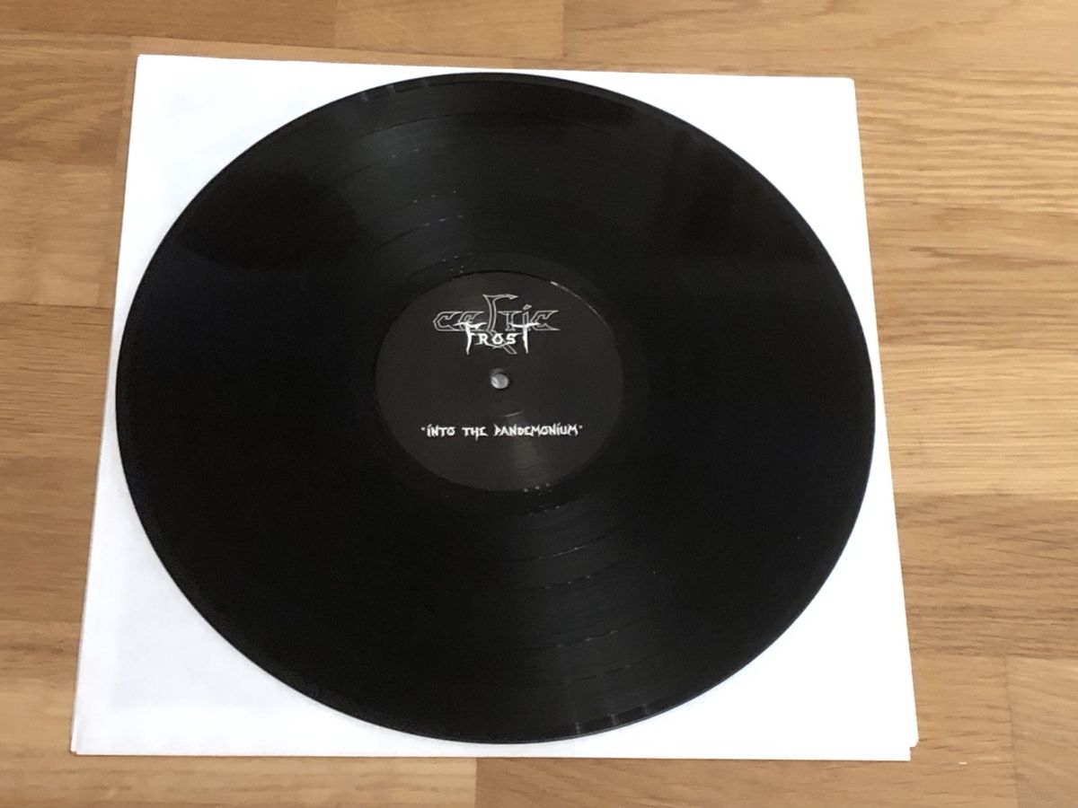 Vinyles: Celtic Frost. 1987.  Into The Pandemonium – D'occasion à Faulensee par Mizuno06 6