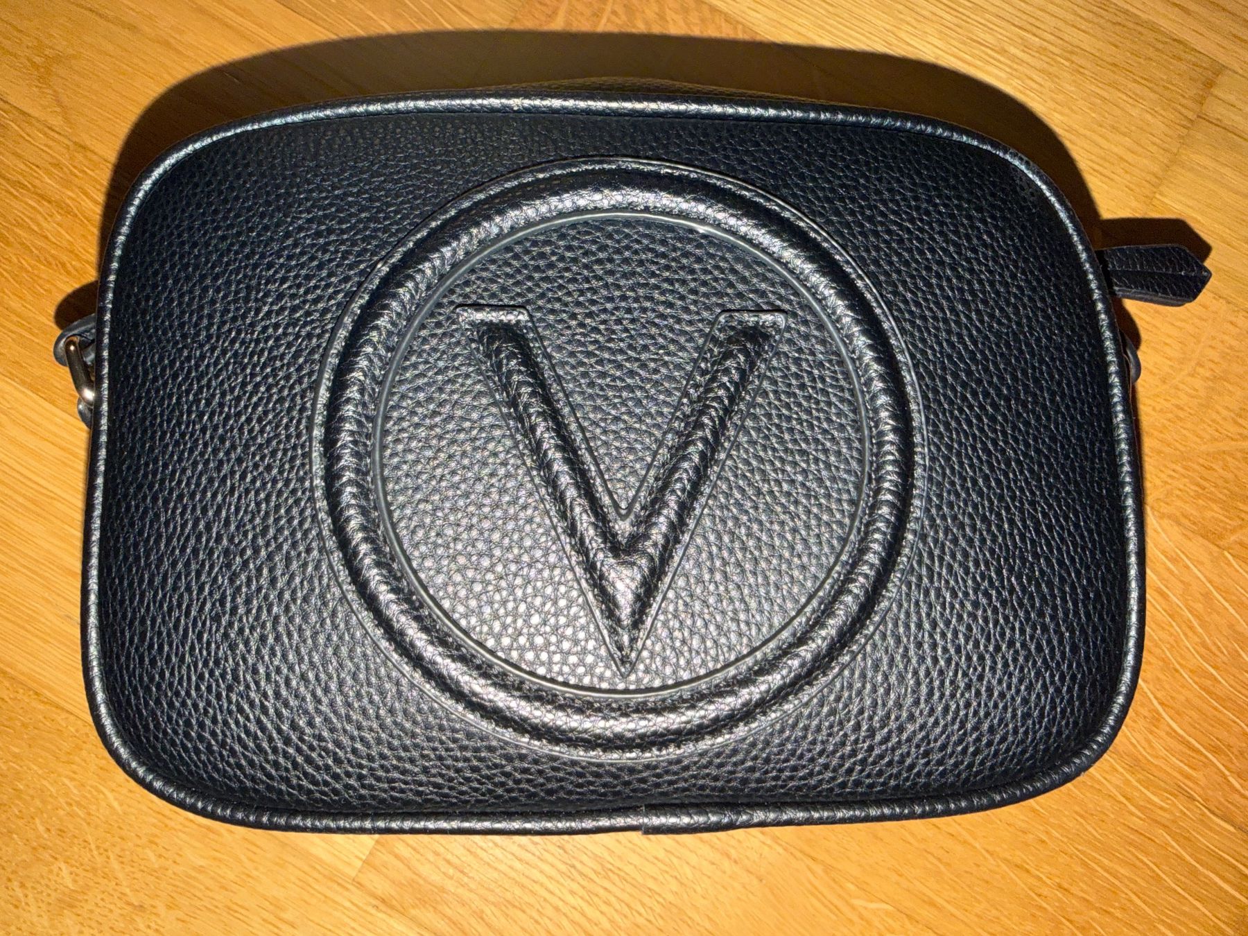 Valentino Borse da donna: valentino tasche schwarz – Usato da Bonstetten venduto da juliestore 4