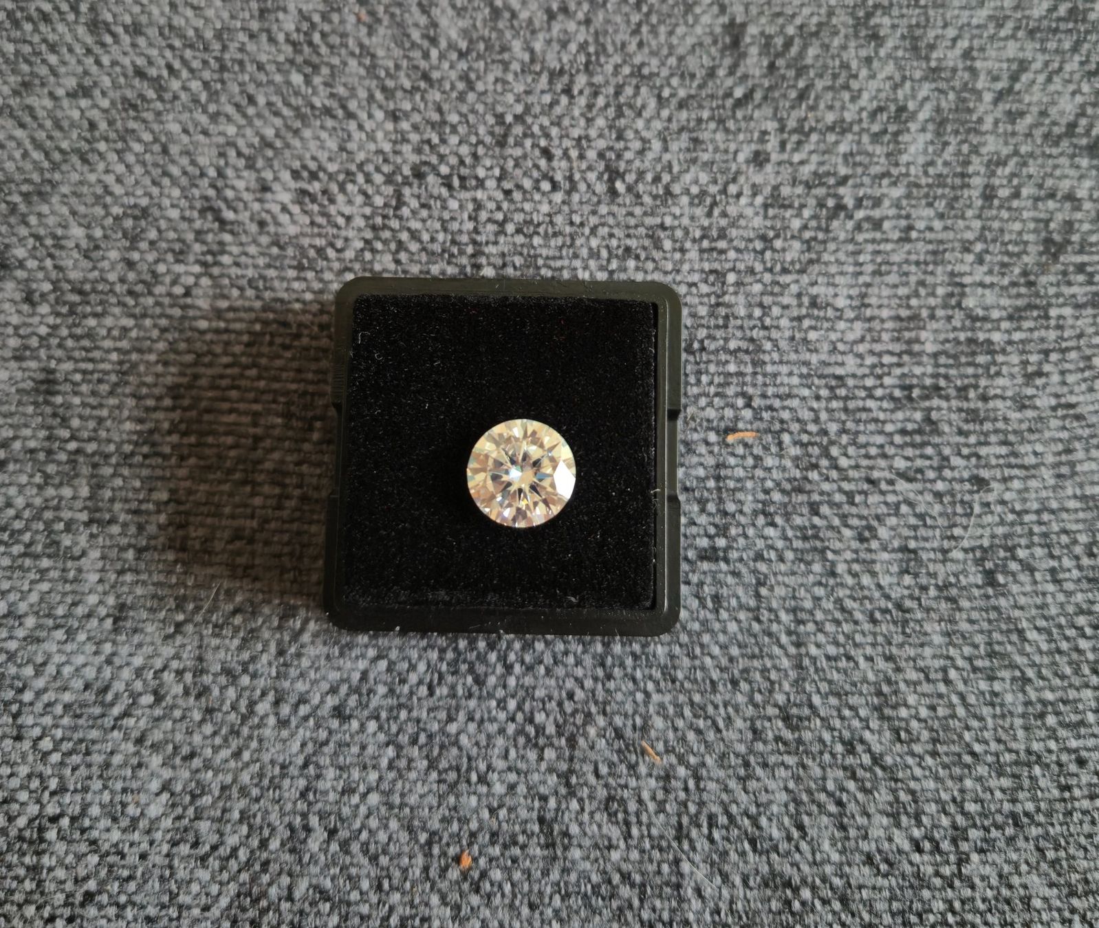 Edelsteine: Moissanite 2.0 ct mit GRA Zertifikat – Neu (gemäss Beschreibung) aus Liebefeld von Slpi-cards 3