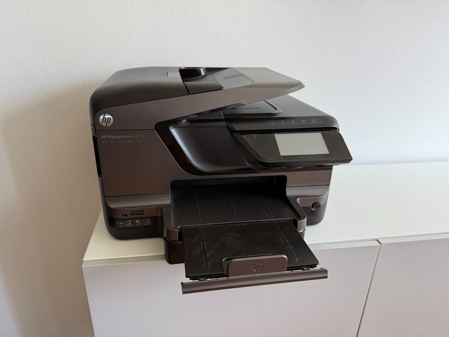 Hewlett Packard Stampanti: HP Officejet Pro 8600 Plus Multifunktionsdrucker mit WLAN – Usato da Horgen venduto da Fabel4me