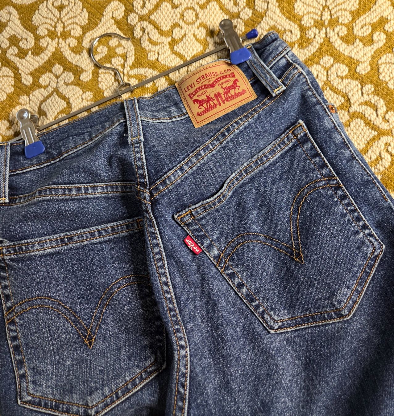 Levi's Jeans: Levi’s Jeans – Usato da Leissigen venduto da ali_k9v8 2