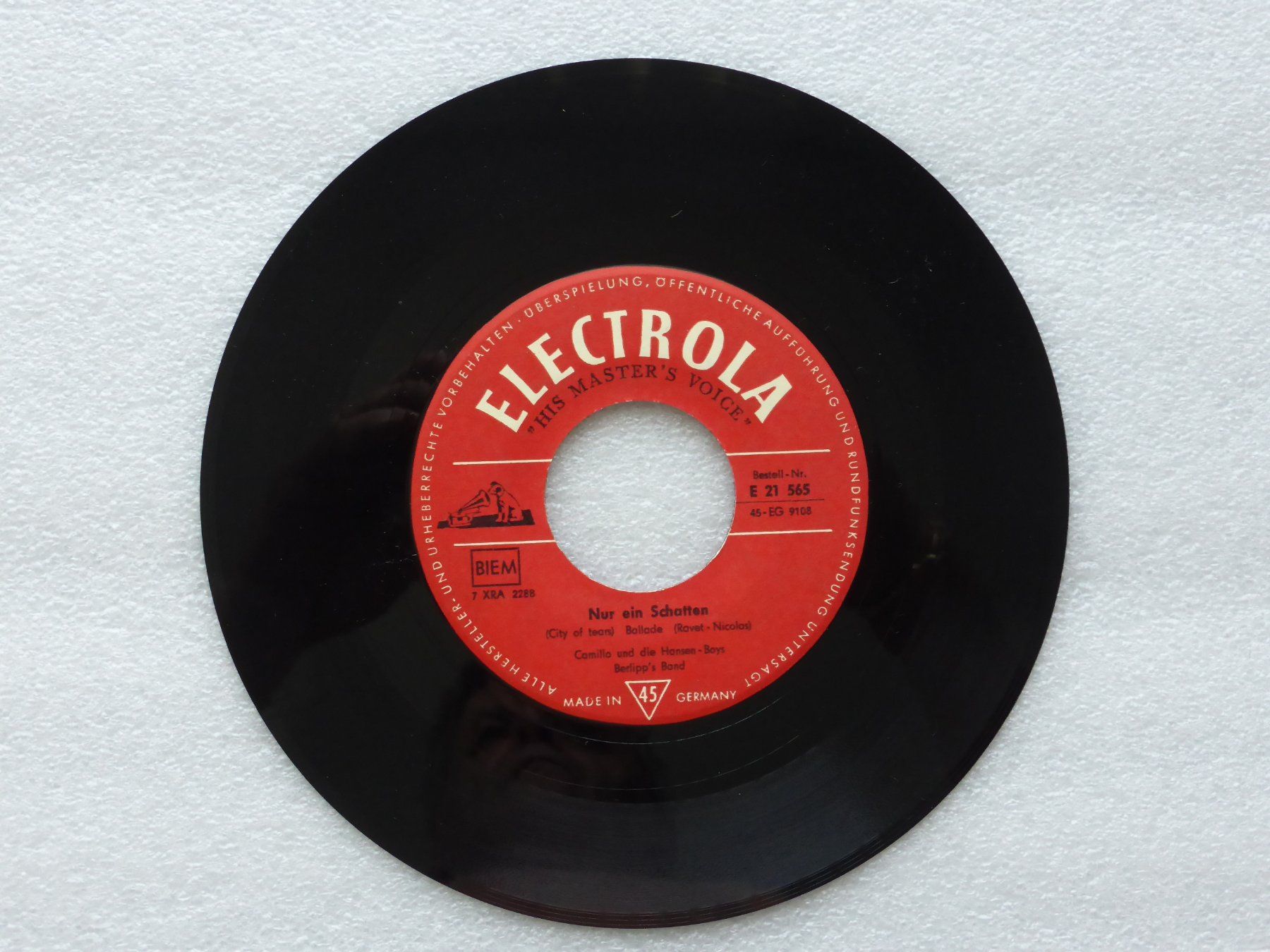Dischi in vinile: Vinyl Single   CAMILLO – Usato da Küssnacht am Rigi venduto da Mondkinder 1