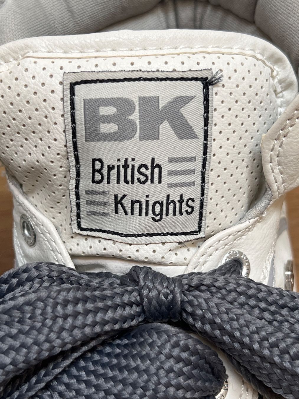 Scarpe da donna: British Knights Sneakers Gr.40 – Usato da Visp venduto da bluenero 2
