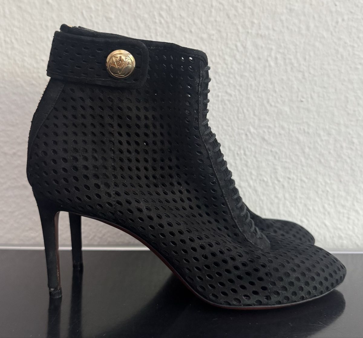 Louis Vuitton Damenschuhe: Louis Vuitton Stiefeletten – Gebraucht aus Benglen von Dormiglione