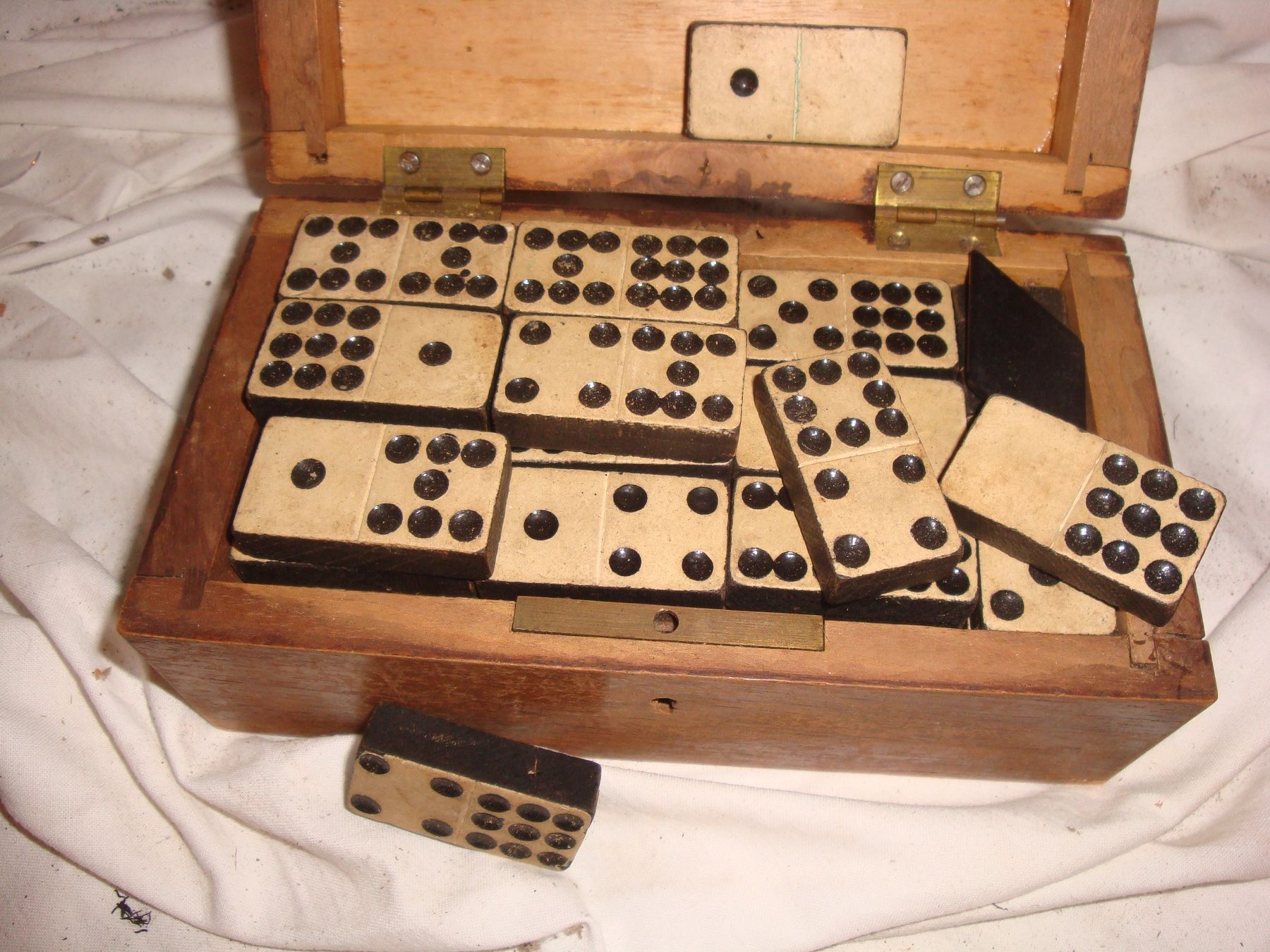 Giochi: Dominospiel, antik – Usato da häusernmoos venduto da buc_8ftk 1