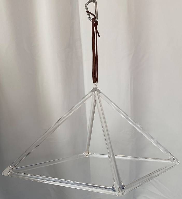 Strumenti musicali: Kristall Pyramide – Usato da Märstetten venduto da inf_m5t7 4