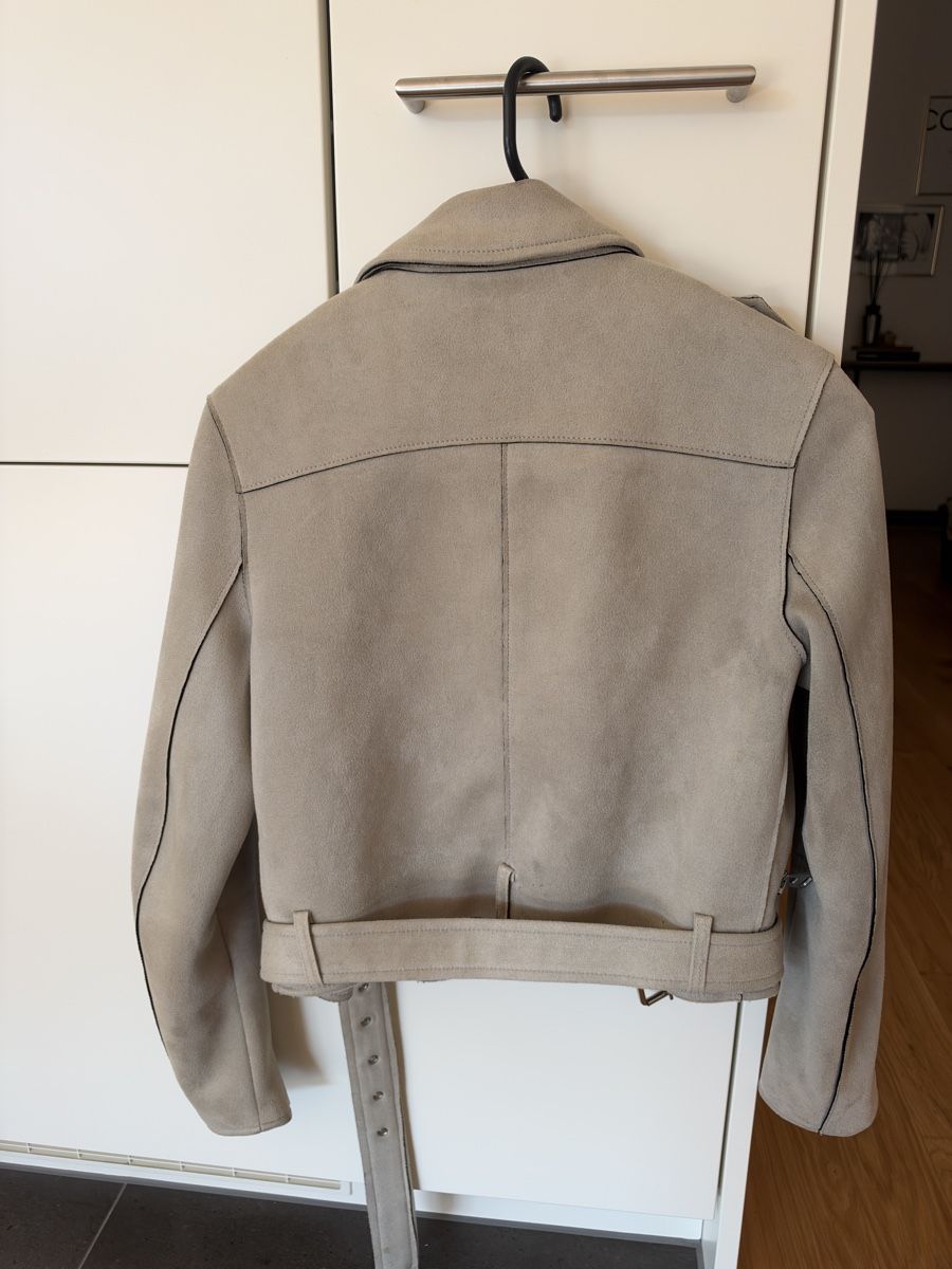 Vestes: Zara Basic Jacke Wildlederoptik beige Grösse XS – D'occasion à Lufingen par ott_r59k 1