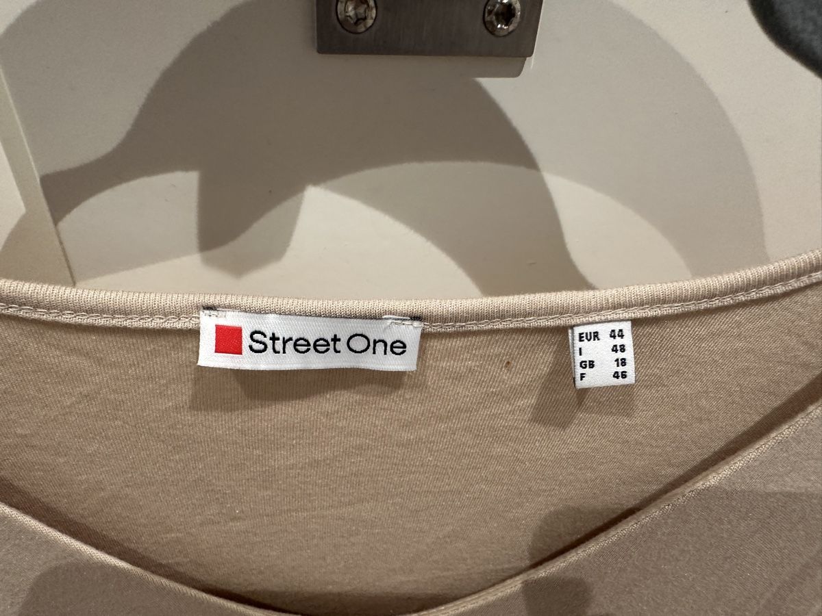 T-Shirts: Street One Shirt, Gr. 44, Beige – Neu (gemäss Beschreibung) aus Döttingen von zepelin60 2