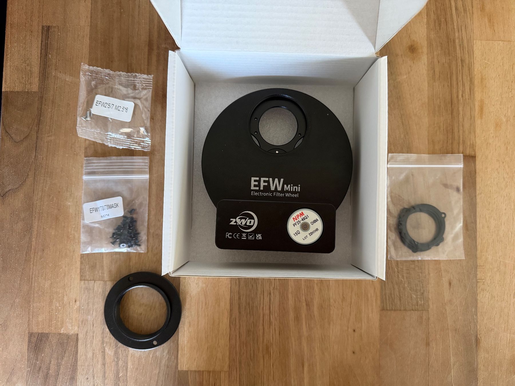 Zwo Télescopes: ZWO EFW Mini Filterrad 5 Positionen – D'occasion à Zürich par t33k4 4