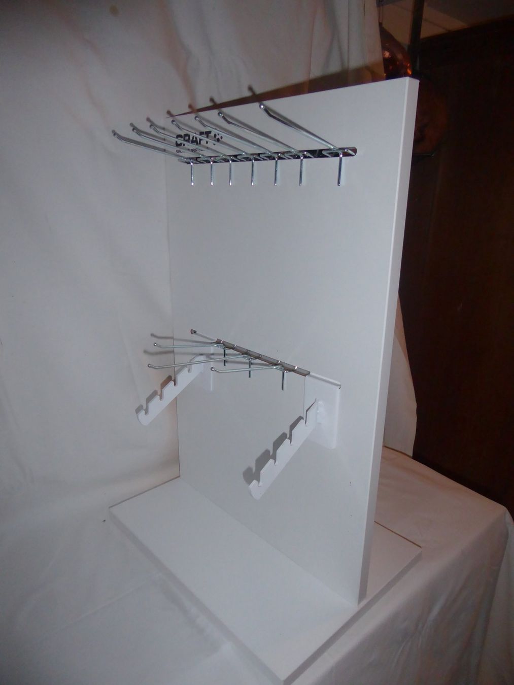 Sonstige Dekorationen & Accessoires: Craft Verkaufsständer Laden Display weiss ... – Gebraucht aus Ennetbühl von VPHS 1