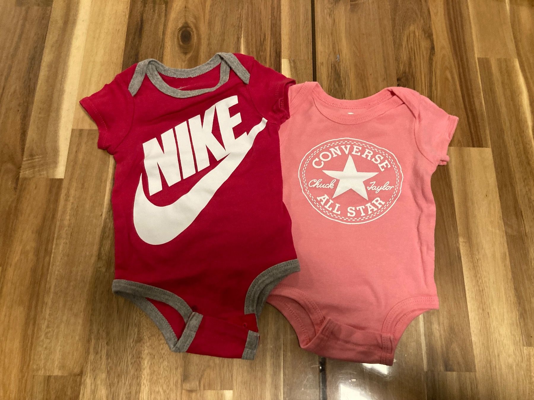 Lotti & Set di vestiti: Kinderbodies – Usato da Würenlingen venduto da meadc