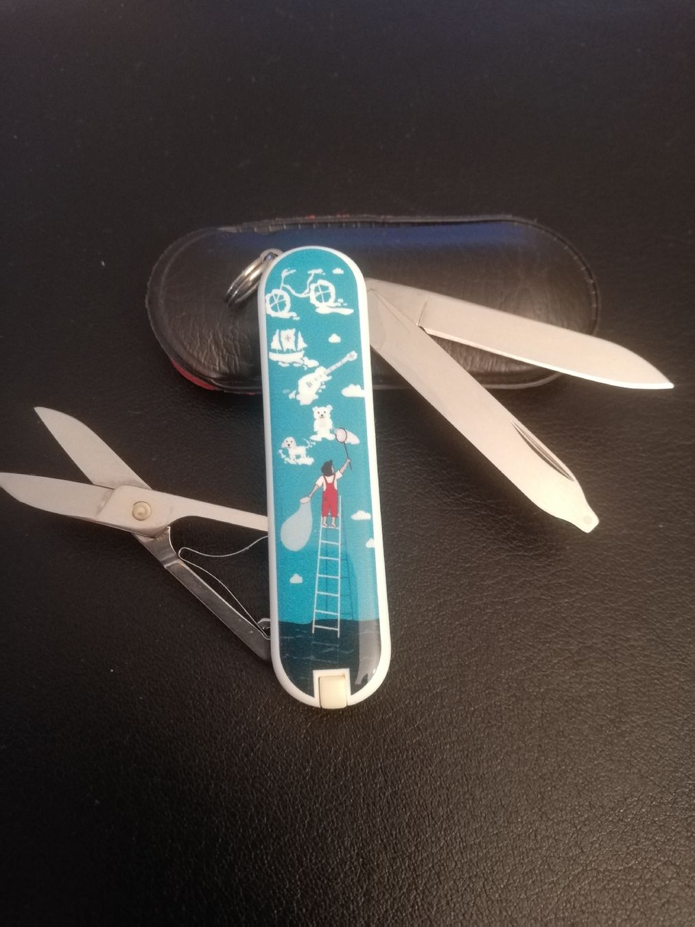 Victorinox Taschenmesser: Victorinox Classic Dream Big LE 2016 – Neu und originalverpackt aus Balgach von VicAlox 1