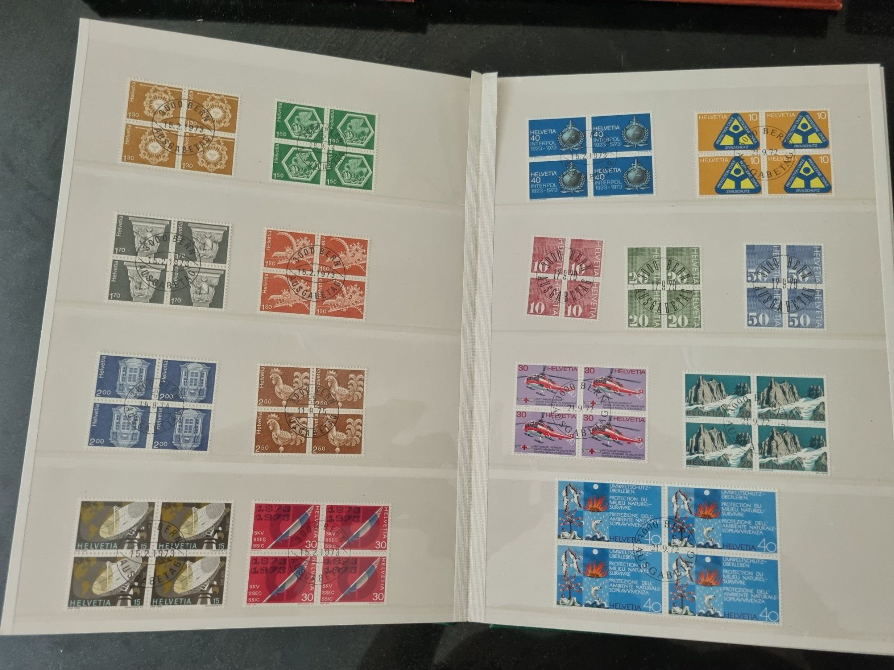 Tutti i francobolli: 7 Alben mit Viererblocks, etc - hoher Katalogwert – Usato da Gümligen venduto da Geniusbuy 6