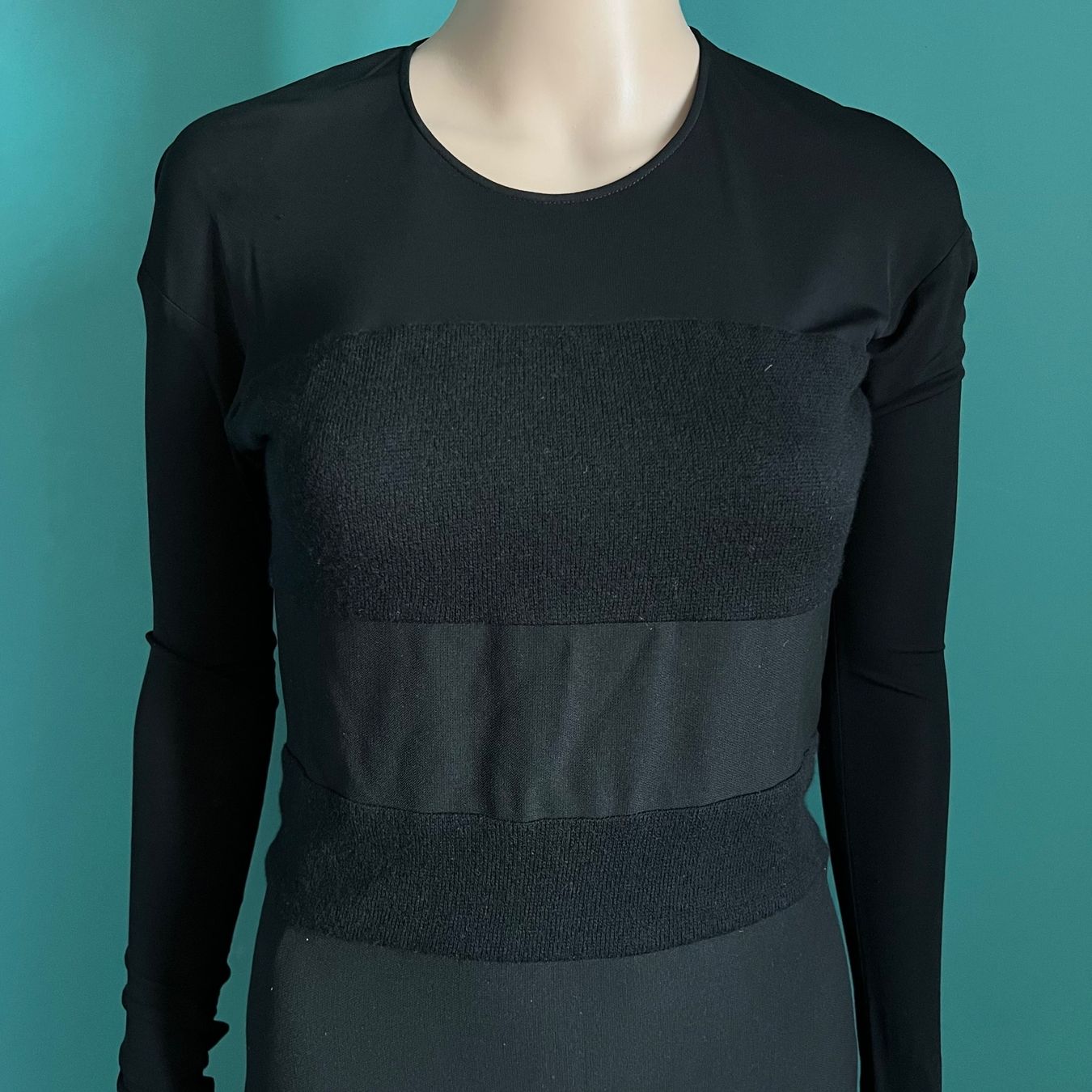 Hugo Boss Robes: HUGO BOSS Kleid 🖤 – D'occasion à Zürich par ClosetQueen 1