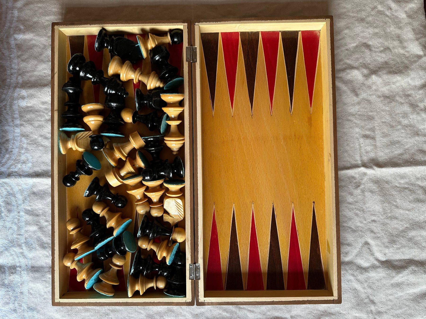 Giochi: Jeu d'échecs complet dans sa boite – Usato da Ste-Croix venduto da BuffetSC 3