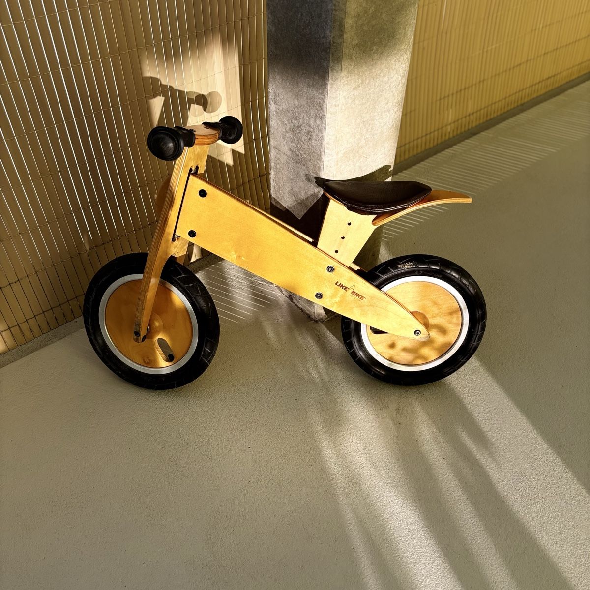 Likeabike Fahrzeuge für Kinder: Laufrad LIKE a BIKE – Gebraucht aus Niederwangen b. Bern von muidop 3