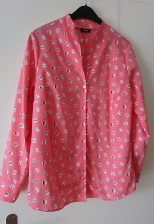 neuwertige Bluse Walbusch Gr. 42 extraglatt