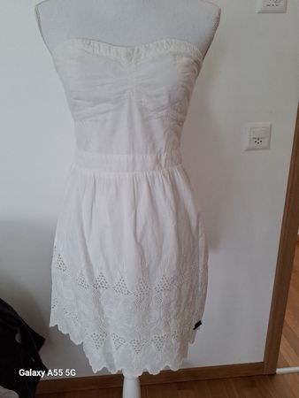 Superdry, robe blanche coton, taille M, broderie anglaise